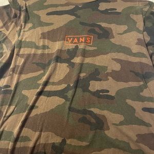 Vans Camo Tee. Size Large. Soft material and is breathable